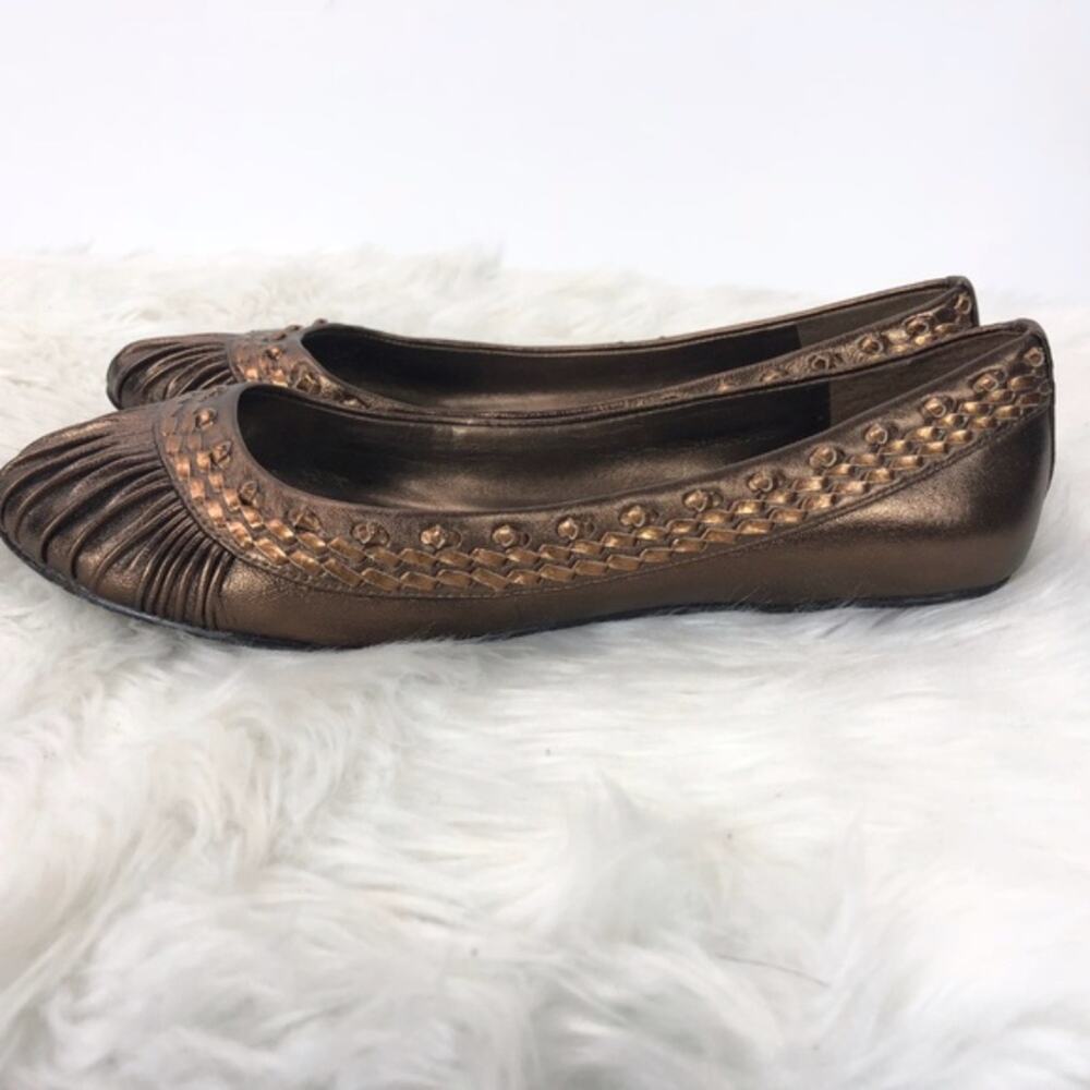 2/$30 Arturo Chiang 6.5 M Womens Copper Metallic Pleated Flats - Picture 5 of 9